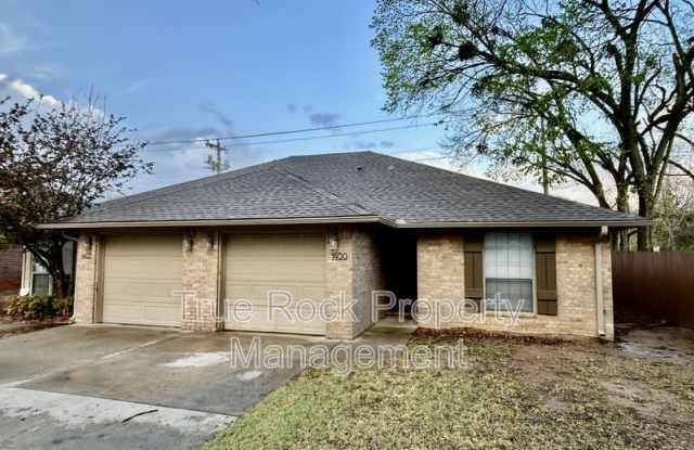 1400 South Mississippi Avenue