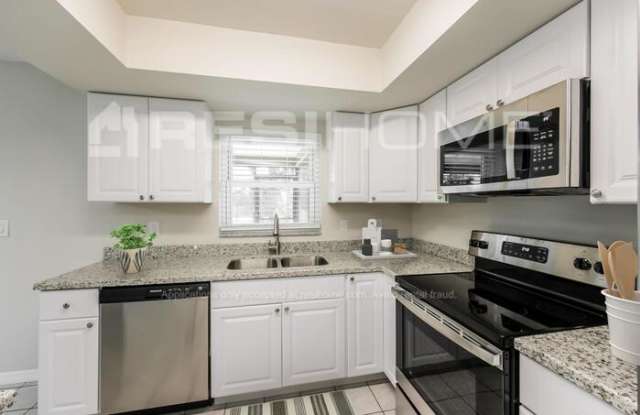 232 Southeast 25th Terrace