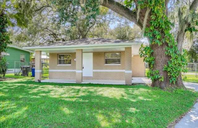 702 Whitehurst Street - 702 Whitehurst Street, Lakeland, FL 33805