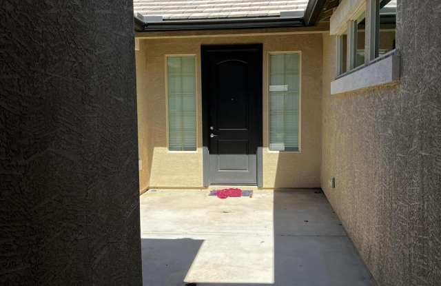 18451 N CRESTVIEW Lane