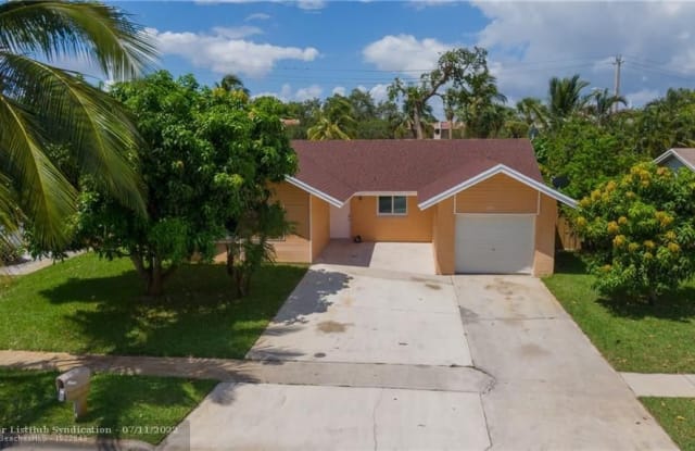 5332 NW 29th Ct - 5332 Northwest 29th Court, Margate, FL 33063