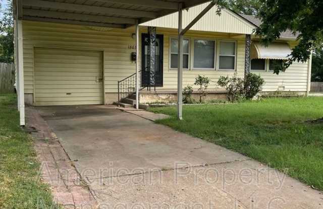 1803 N New Haven Ave