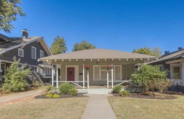 2 bed 2 bath historic remodeled home with an awesome 1bed 1 bath detached apartment! Mesta Park beautiful bungalow! Walk to the popular NW 23rd street area! 1 small dog under 10 pounds