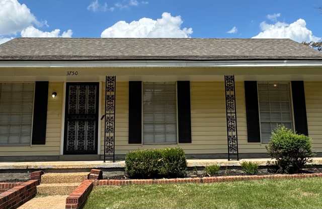 Photo of 3750 Fieldbrook Dr