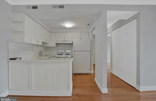 2572 RIVA Road unit: 18B