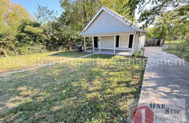 Photo of Spacious 3-bedroom, 2-bath house in Kansas City!