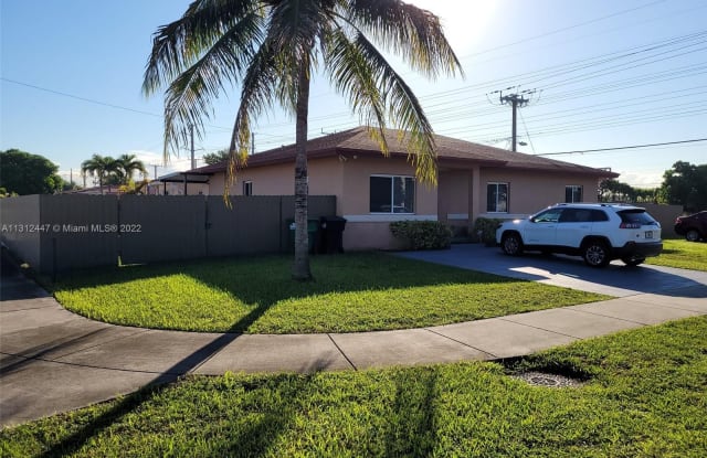 3531 SW 102nd Ave - 3531 Southwest 102nd Avenue, University Park, FL 33165