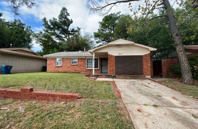 1413 McDonald Dr - 1413 Mcdonald Drive, Midwest City, OK 73130