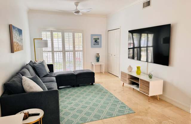 95 Northeast 4th Avenue