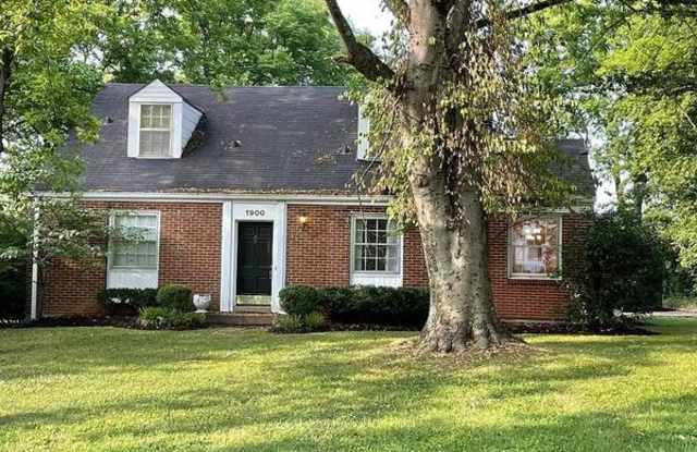 1900 Lombardy Avenue