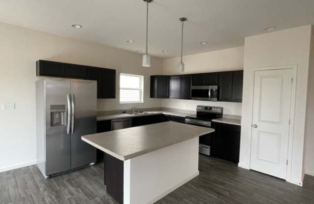 Avalon Bluff...3 Bedroom 2 Bath House