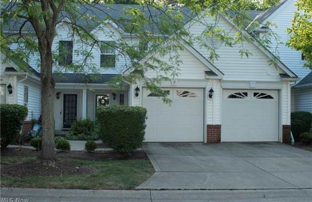 2042 W Reserve Circle