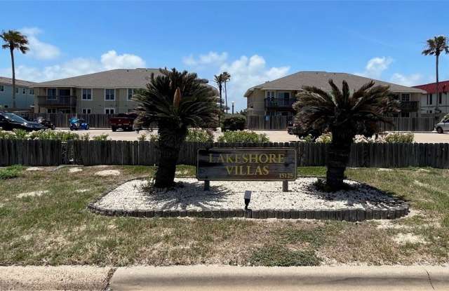 Photo of 15125 Leeward Drive unit: 18