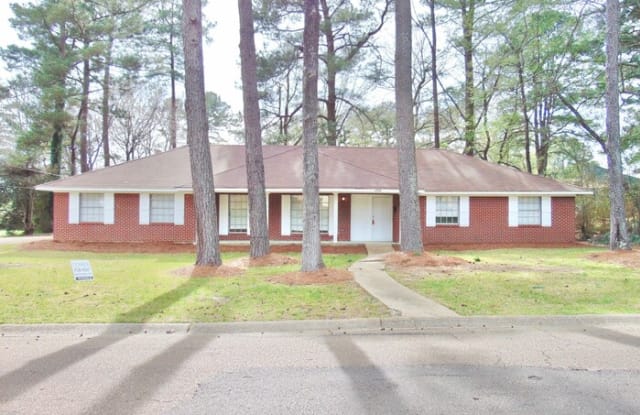 5958 Lake Trace Circle - 5958 Lake Trace Circle, Jackson, MS 39211