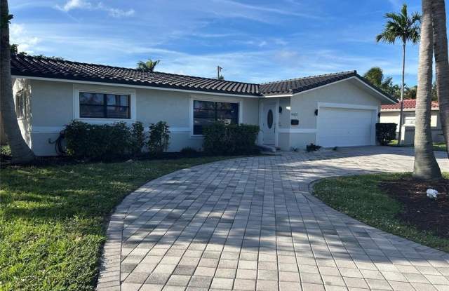 Photo of 4431 NE 28th Ave