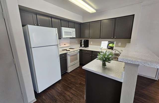 Photo of Forest Park Apartment Homes