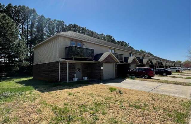 2155 W Skyler Drive
