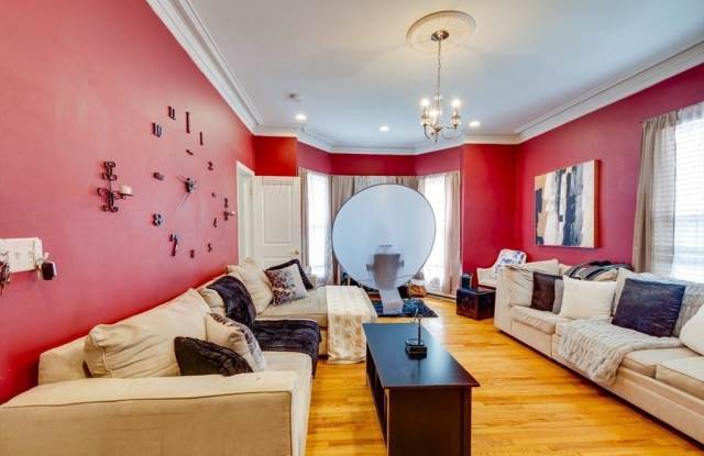 Photo of 15 Grant St unit: 2