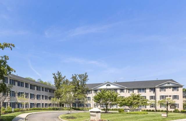 Photo of Stanford Court Apartments