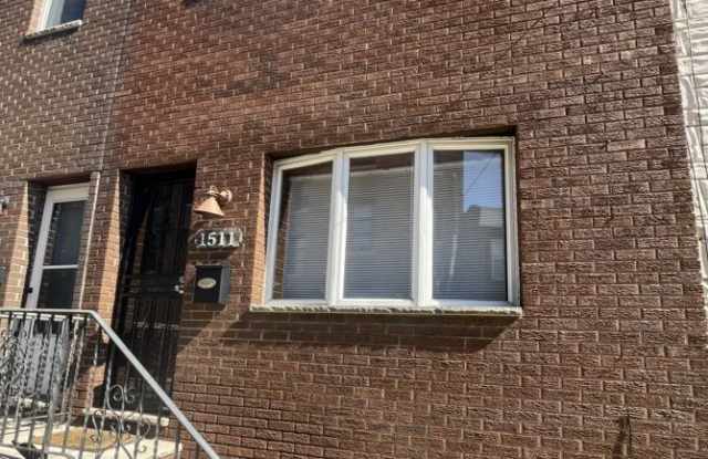 1511 South Hollywood Street