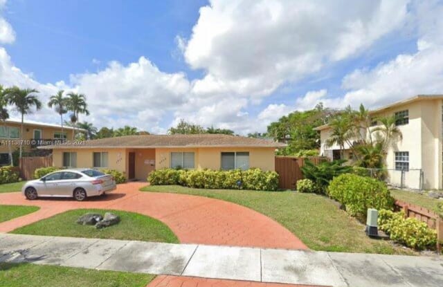 9122 SW 95th Ave - 9122 SW 95th Ave, Kendall, FL 33176