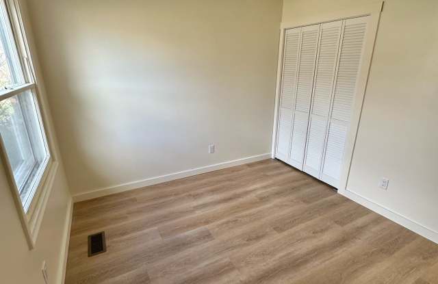 1525 West Jolly Road