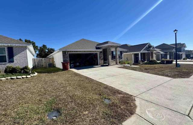 Photo of 5645 Guinevere Ln