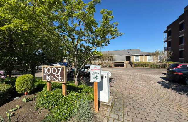 3 Bed 2 Bath Condo in Bellingham near WWU