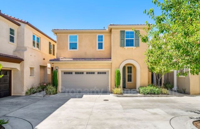 40025 Calle Real - 40025 Calle Real, Murrieta, CA 92563