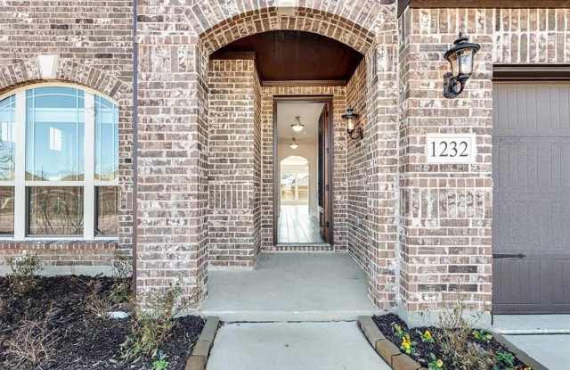 1232 Starlight Avenue