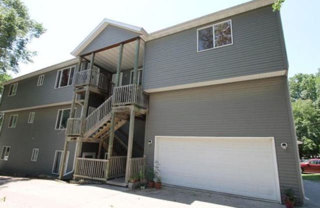 320 S 4th St Unit 2 - 320 South 4th Street, Ames, IA 50010