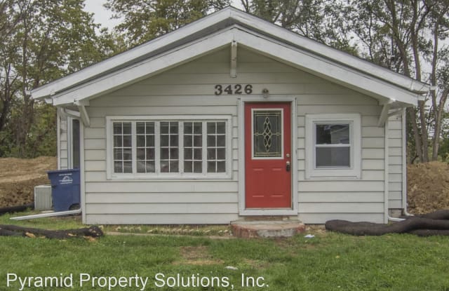 3426 Thompson Ave - 3426 Thompson Avenue, Des Moines, IA 50317