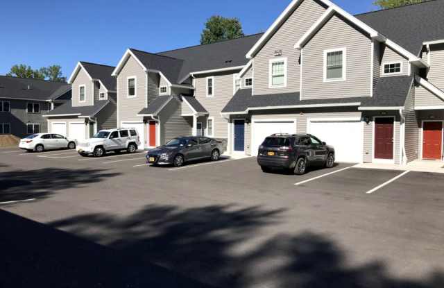 2076 Community Ln
