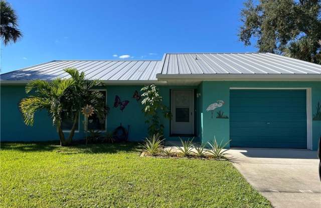 Photo of 1421 THORNHILL LANE