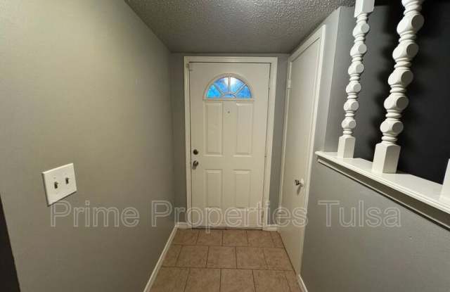 10853 E. 33rd Pl. S.