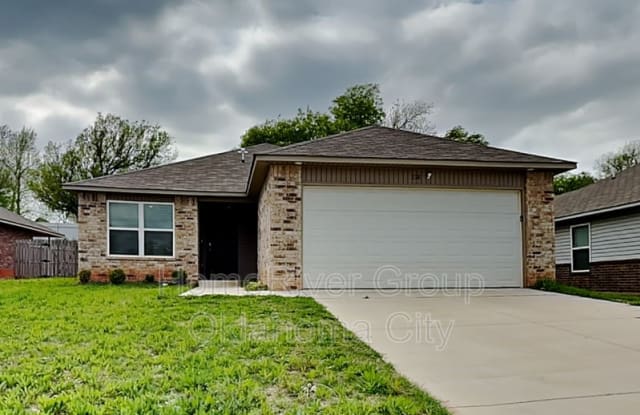 218 Tuscany Cir - 218 Tuscany Circle, Noble, OK 73068