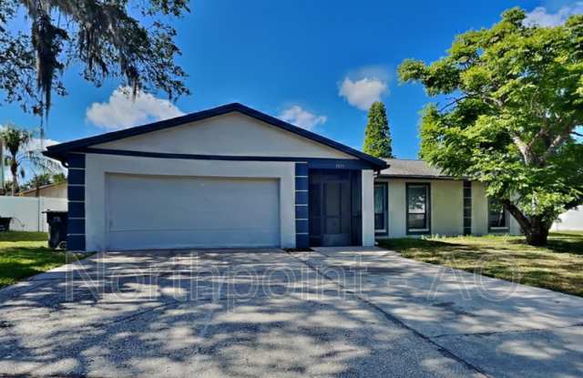 1921 Bow Ct