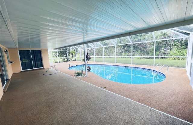 546 Whispering Wind Bend