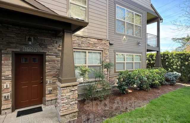 Photo of 8758 NE Delamere Way