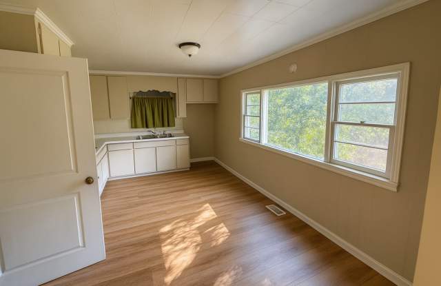 2128 Jeff Davis Street