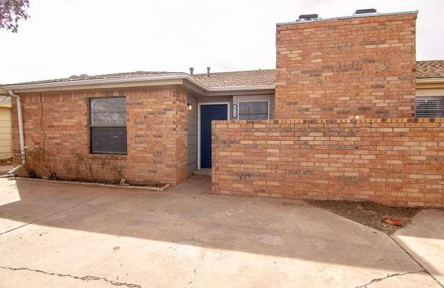 Pre-Leasing - Cute Charming 2-bedroom