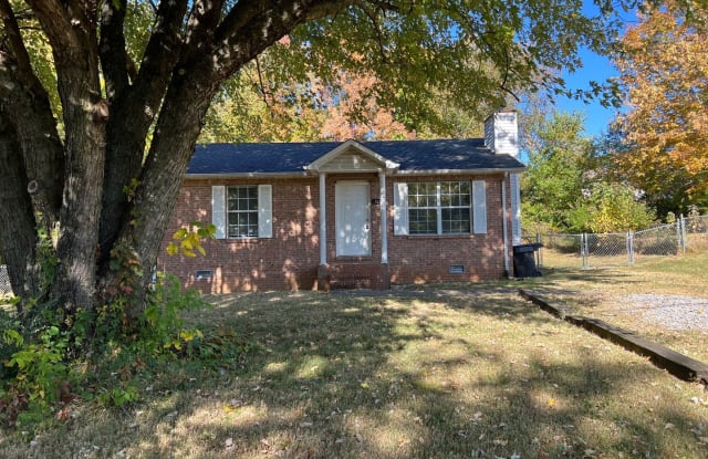 203 Golden Pond Ave - 203 Golden Pond Avenue, Oak Grove, KY 42262