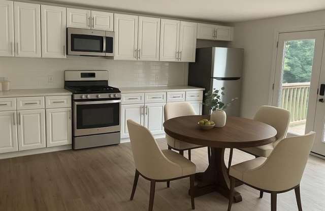 4941 Isle Royal Court