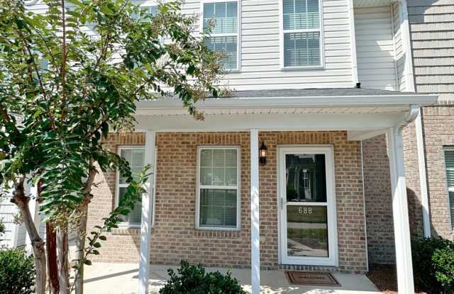 2 bedroom 2 1/2 bath available early April