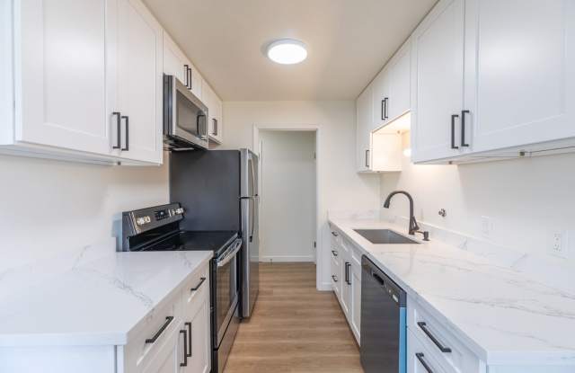 Photo of White Heather Apartments