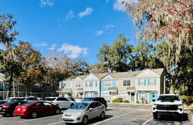 2865 Woodlands Park Ct