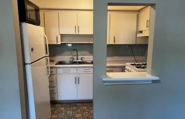 20 Oyster Bay Road unit: Front