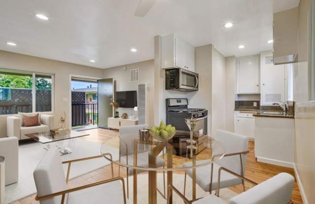 720 E Mountain Street