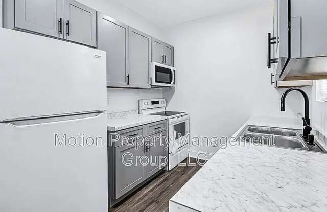 700 Carmen Avenue - B1