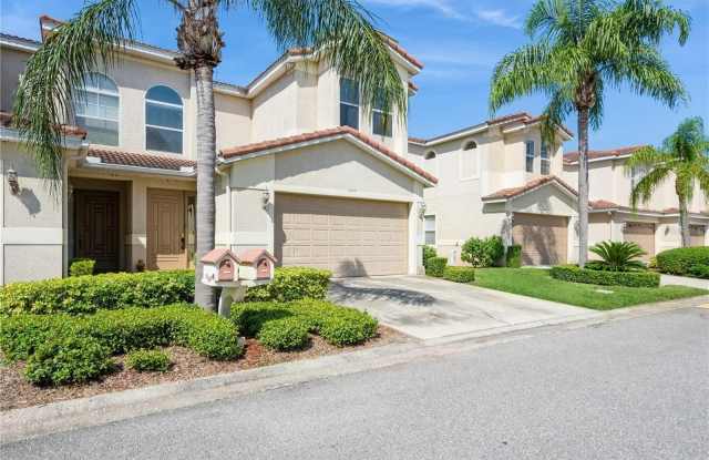 10422 LA MIRAGE COURT